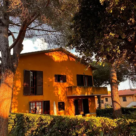 Con Giardino E Posto Auto Castiglioncello