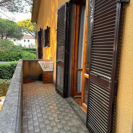 Con Giardino E Posto Auto Appartement *